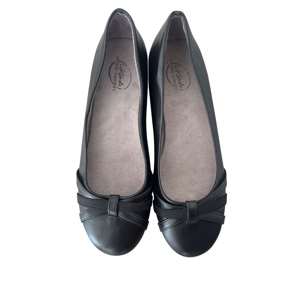 Life Stride Black Flats